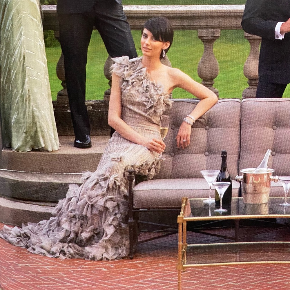 Dress/gown